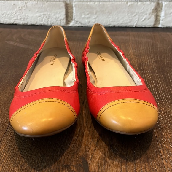 Coach flats, size 9.5💕 - Picture 4 of 10